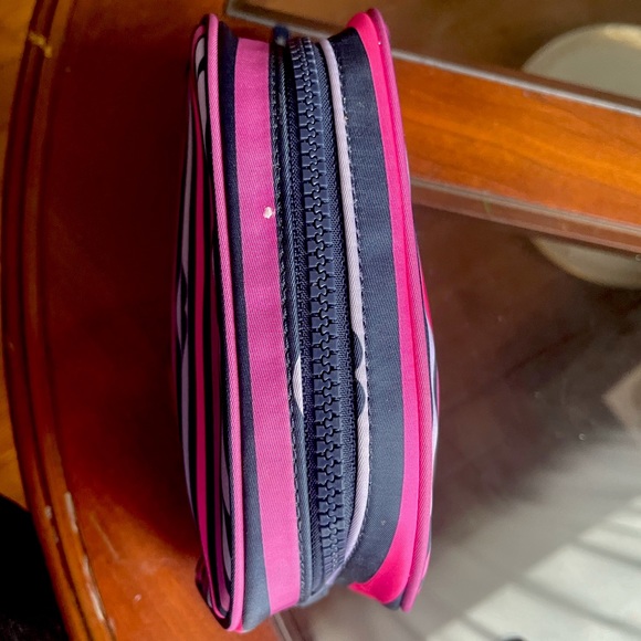 Kate Spade Karissa Set - Backpack, Wallet, Makeup Bag/Pencil Case - Striped lips - Picture 4 of 10